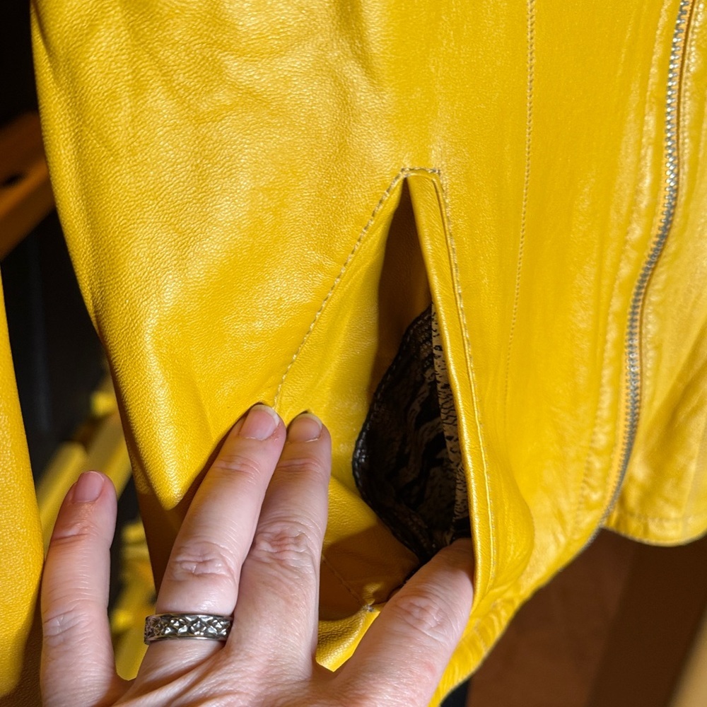 Vintage Reversible Lambskin Leather Jacket Mustard Yellow Snakeskin Print M/L - Picture 3 of 16